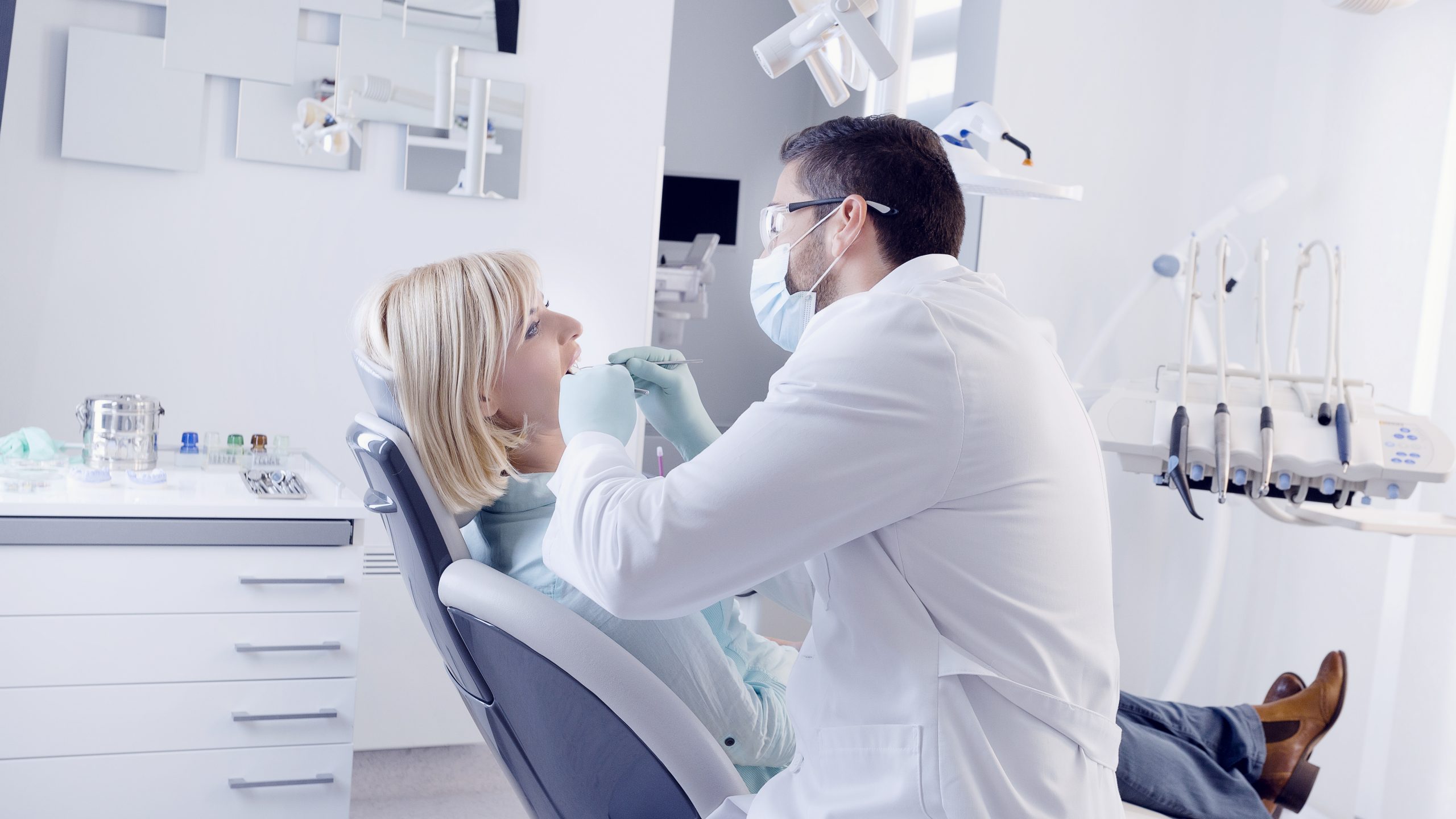 Dentist in Crystal Lake, IL